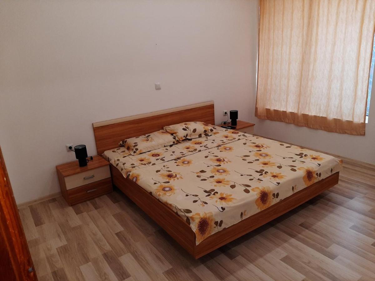 Къща За Гости Градина Aheloy Luaran gambar